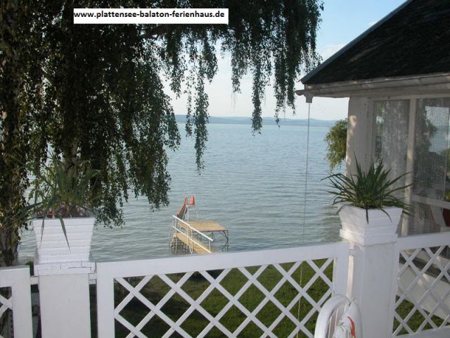 Balatonszarszo - Haus-18 - Ferienvilla mit Privatsteg/Strand direkt am Wasser bis 12 Personen. - für 12 Personen
