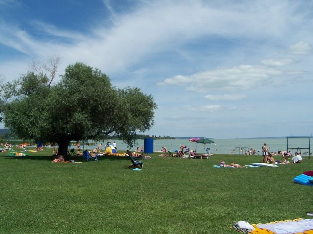 Zanka zentral gelegener Ferienort  zwischen Balatonfüred und Badacsony: Strandbereich Zanka Ungarn